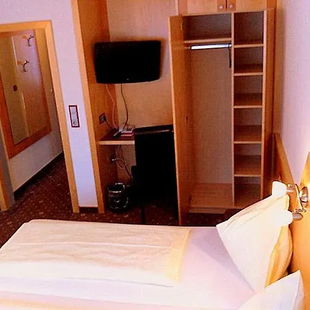 Drei Kreuz - Self Check In 3*