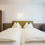 Drei Kreuz - Self Check In Hotel Solnohrad