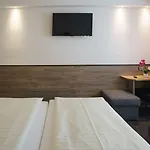 Drei Kreuz - Self Check In Hotel