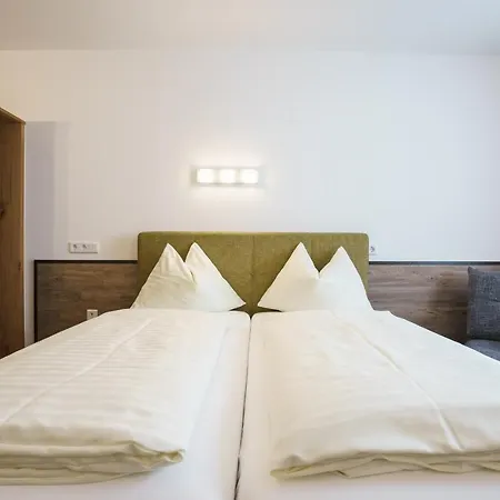 Drei Kreuz - Self Check In Hotel Solnohrad