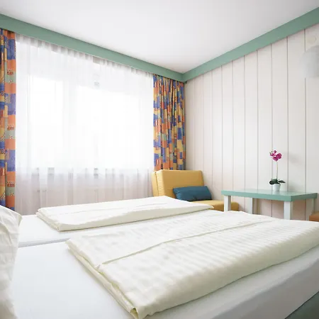 Drei Kreuz - Self Check In 3*