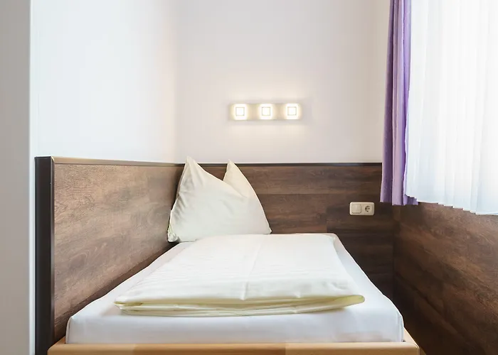 Drei Kreuz - Self Check In Salzburg