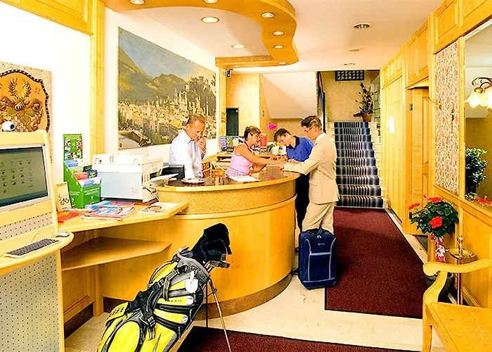 Drei Kreuz - Self Check In Salzburg