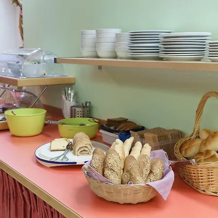 Drei Kreuz - Self Check In Salzburg